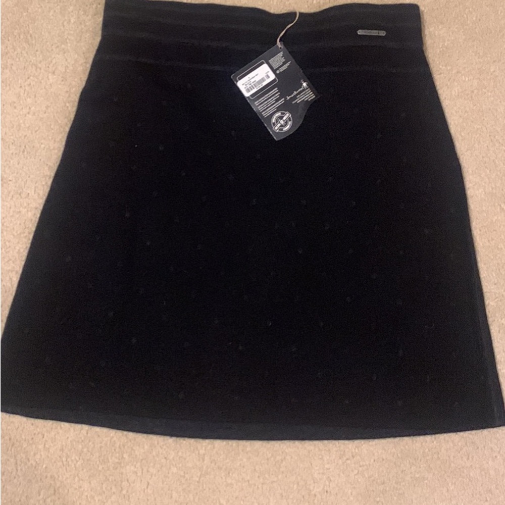 Nwt Smartwool mini dot reversible skirt  size S